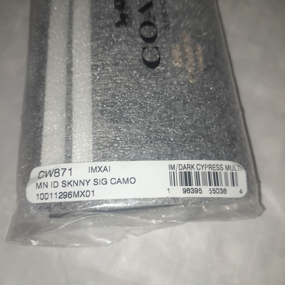 New COACH Skinny ID Card Case In Camo Print With Keyring NWT - Picture 4 of 7